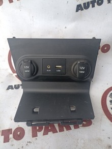 Прикурюватель, AUX, USB HYUNDAI ACCENT